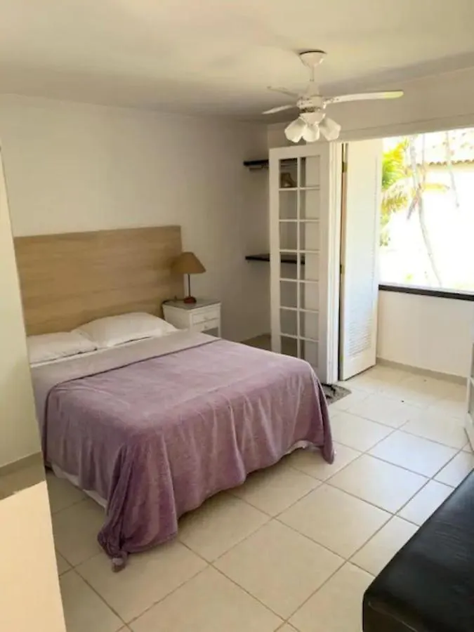 Casa com 3 suítes - À 150m da praia de Geribá Búzios
